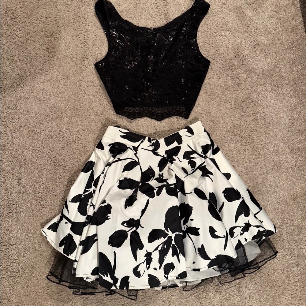 City Triangles Black Lace Crop Top